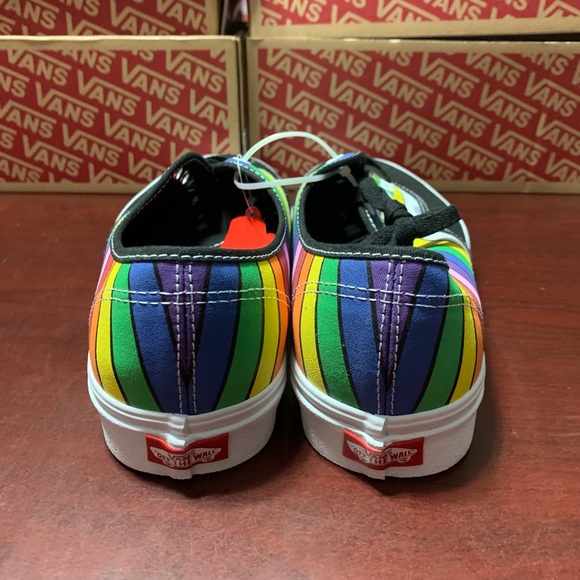 Vans Authentic - Picture 3 of 9